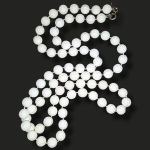 Vintage Sarah Coventry 1970's White Plastic Ribbed Bead Fashion Necklace 36"